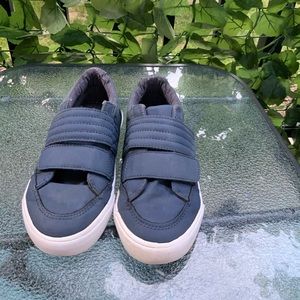 Zara Velcro sneaker